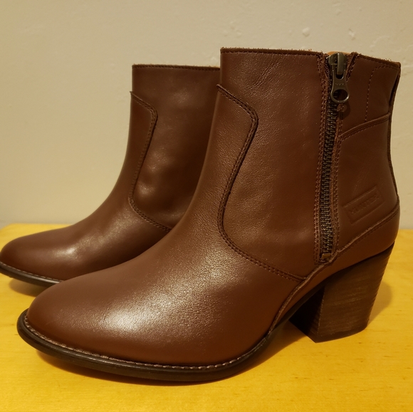 hunter refined zip boot leather